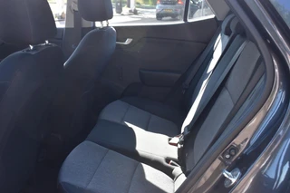Kia Stonic 1.0 T-GDi DynamicLine 1e Eigenaar | Navigatie | Camera | 12 mnd BOVAG garantie | Whatsapp 06-53188999 / 8