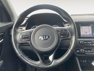 Kia Niro 1.6 GDi Hybrid ExecutiveLine | Dodehoekdetectie | Lederen bekleding | Stoelverwarming en ventilatie | 18 inch  LM-velgen | Elektr. stoel | Parkeercamera | / 14
