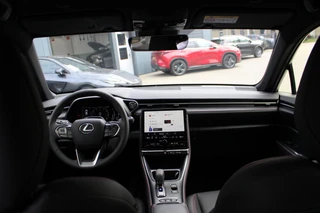 Lexus LBX 1.5 Emotion 2WD / 27