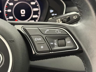 Audi A4 Avant 40 TFSI Sport | Automaat | Cruise control | Stoelverwarming | CarPlay | Parkeersensoren / 17