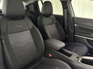 Jeep Avenger 1.2 e-Hybrid Summit | Apple/Android | Panoramadak | Cruise Control / 8