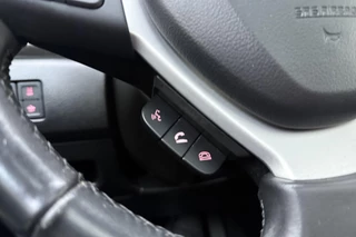 Suzuki Vitara 1.4 Boosterjet Style Smart Hybrid 129pk | Panoramadak | Trekhaak | Climate Control | Cruise Control Adaptief | Camera | Stoelverwarming | Navigatie | Parkeersensoren / 24
