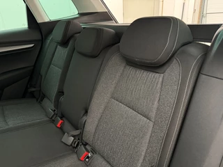 Skoda Karoq 1.5 TSI ACT Style | Automaat | Adaptive cruise | Stoelverwarming | CarPlay | Camera | Parkeersensoren / 12