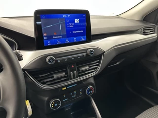 Ford Focus 1.0 EcoBoost Trend Edition Business CAMERA CARPLAY NAVI LM. / 23