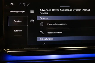 Lancia Ypsilon Edizione Cassina Limitata 51 kWh | NAVIGATIE | MASSAGE | DRAADLOZE LADER | DAB | 360 CAMERA / 47