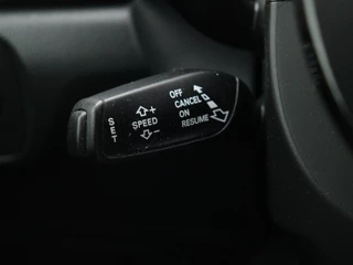 Audi Q3 1.4 TFSI CoD Automaat | Navigatie | Stoelverwarming / 19