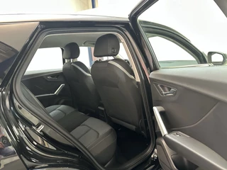Audi Q2 30 TFSI Epic LED Navigatie Parkeersensoren Climate Control / 16