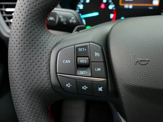 Ford Focus Wagon 1.0 EcoBoost Hybrid ST Line X Private lease €539 p.m. / 25