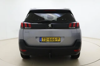 Peugeot 5008 1.2 PureTech Blue Lease Executive | 7 persoons | Cruise control | Climate control | Navigatie full map | Lichtmetaal 17" / 12