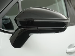 Omoda 5 SHS SHS-H 1.6 T-GDi Premium  - Kantel/Schuifdak - Adaptieve Cruise control - Ventilatie Voorstoelen - Privacy Glass - Stoel/Stuurwiel Verwarming - 1000KM Rijbereik -  7 Jaar Fabrieksgarantie / 15