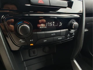 Suzuki Vitara 1.0 BOOSTERJET SELECT  Navi | Camera | Stoelverwarming | Cruise Control / 17