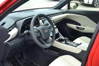Lexus LBX 1.5 Elegant 2WD NIEUW DIRECT LEVERBAAR PREMIUM PACK KEYLESS EL-ACHTERKLEP BLIND-SPOT STOELVERW STUURVERW / 12