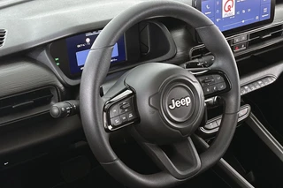 Jeep Avenger 1.2 e-Hybrid Longitude Apple CarPlay 16" LMW / 12