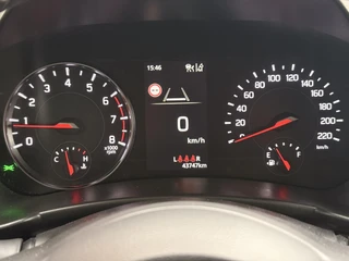 Suzuki Swift 1.2 Style Smart Hybrid Navigatie, Cruise Control Adaptief, Achteruitrijcamera, Stoelverwarming, Parkeersensoren / 23