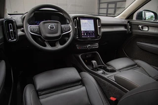 Volvo XC40 2.0 B3 Core MY2026|Leder|Keyless|PDC|Camera|Carplay / 21