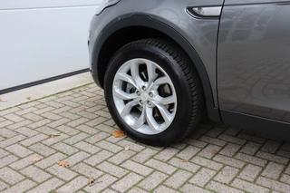 Land Rover Discovery Sport 2.0 SI4 241PK 4WD HSE AUT/LEER/PAN.DAK/CLIMA/STOELVERW./ORIG.NL / 52