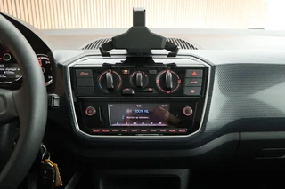 Volkswagen Up! 1.0 60pk Move Maps&More Airco / 12