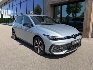 Volkswagen Golf 1.5 272pk eHybrid GTE Trekhaak | Led mistlampen | Head up | IQ light | Rijklaar incl. garantie / 6