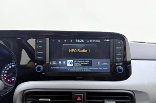 Hyundai i10 1.0 Premium | Camera | Parkeersensoren | Climate control | Weinig kilometers | Cruise control | DAB Radio / 22
