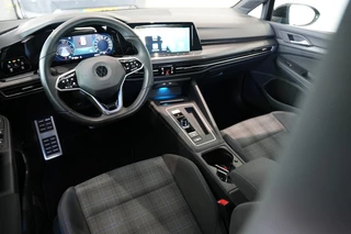 Volkswagen Golf 1.4 EHYBRID GTE / 19