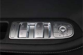 Omoda 5 SHS 1.6 T-GDi SHS-H Premium  - FULL OPTIONS - Schuif/kantel dak - Adaptieve cruisecontrol - Sfeerverlichting - Apple Carplay - Android Auto 7 Jaar of 150.000km Fabrieksgarantie / 20