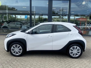 Toyota Aygo X 1.0 VVT-i MT 72pk S-CVT / 10