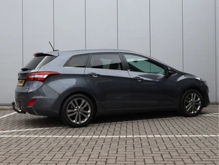 Hyundai i30 Wagon 1.6 GDi Comfort  | Trekhaak | Navigatie | Camera | / 5