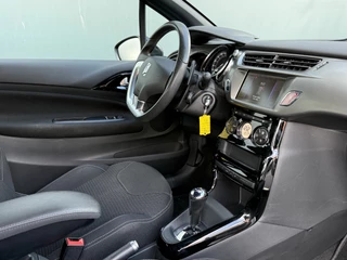 DS DS 3 BWJ 2017 1.2 82PK So Chic AUTOMAAT  FULL LED | CARPLAY + ANDROID | NAVI | CLIMA | CRUISE | LMV | PDC / 30