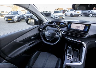 Peugeot 3008 1.6 HYbrid 225 Blue Lease Allure | 98% SOH | NL auto | Camera / 20