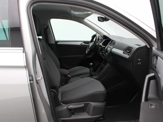 Volkswagen Tiguan 1.4 TSi 125 Pk Connected Series | Cruise Control | Navigatie | Climatronic | Parkeersensoren | 17 Inch | 158.663 Km !! / 34