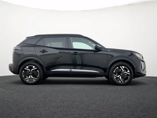 Peugeot e-2008 EV Allure 54 kWh - Private lease 549 pm / 10