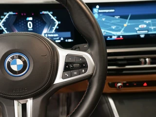 BMW i4 M50 84 kWh Schuifdak | Harman Kardon | CoPilot / 43