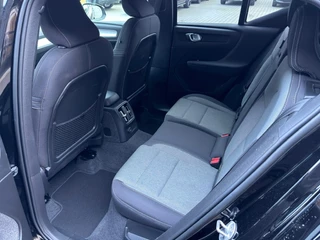 Volvo XC40 1.5 T5 Plus Dark | H/K Memory | Pilot Assist | 360 | Stoel/Stu / 22