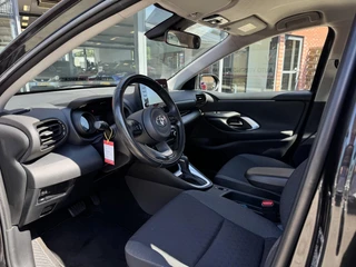 Toyota Yaris 1.5 Hybrid First Edition Apple Carplay/Android Auto, Camera, Climate/Cruise Control, Navigatie / 13