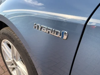 Toyota Corolla Touring Sports 1.8 Hybrid Business Plus  KEYLESS/CAMERA/ADAPT.CRUISE/PDC / 48