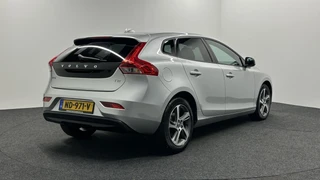 Volvo V40 2.0 T2 Summum NAVI LM CRUISE STOELVERWARMING 108000 KM. / 6