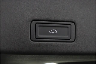Omoda 5 EV Premium 61 kWh *DEMO* - Stoel/Stuurwiel verwarming - Schuif/Kanteldak - Navigatie - Adaptief Cruise Conrole - WLTP 402 KM - 7 Jaar fabrieksgarantie / 54