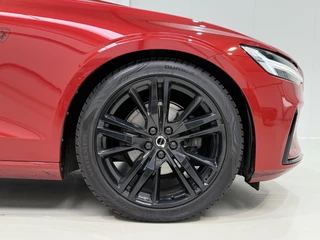 Volvo S60 2.0 T4 R-Design 190pk | Org. NL Top staat! / 15