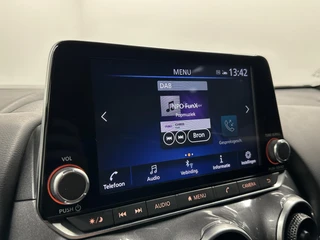 Nissan Juke 1.6 Hybrid Business Design TREKHAAK CARPLAY NAVI ECC 31000 KM. / 34