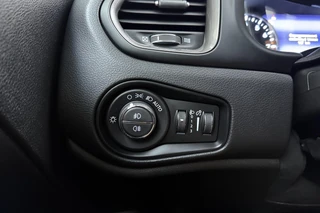Jeep Renegade 1.3T DDCT Limited Automaat | Trekhaak | Climate control | Hoge instap | Dakrails | DAB Radio | Lichtmetalen velgen | Cruise control / 20
