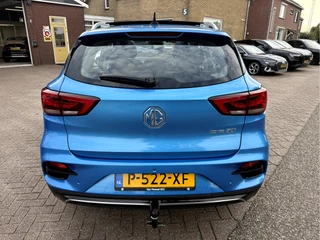 MG ZS EV MG EV Luxury 50 kWh  Panoramadak, Trekhaak, App Connect / 15