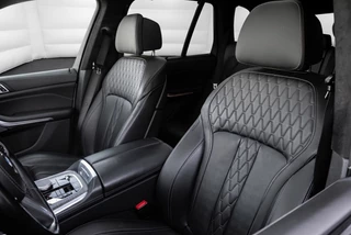 BMW X5 xDrive50e M Sport Pano l Trekhaak l HUD l 360° l Harman Kardon | Innovation | / 27
