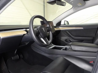 Tesla Model 3 Standard 60 KWH Plus RWD / 16