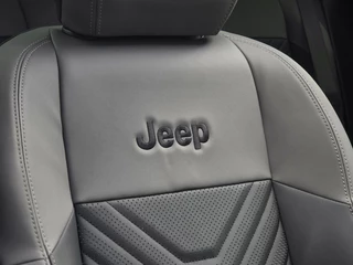 Jeep Compass First Edition 74 kWh  | Apple-Android | Panoramadak | Massagestoelen / 8