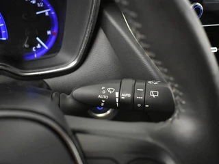 Toyota Corolla Touring Sports 1.8 Hybrid Active | PDC V+A | Navigatie | Adapt. cruise / 19