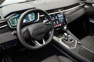 Lynk & Co 01 1.5 261PK Plug-in Hybrid * 360° Camera* Pano/dak Apple/Carplay Adaptive/Cruise / 11