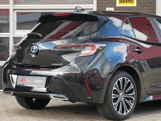 Toyota Corolla 2.0 Hybrid Team D GR Navi+BT| Camera| Dealer onderhouden / 31