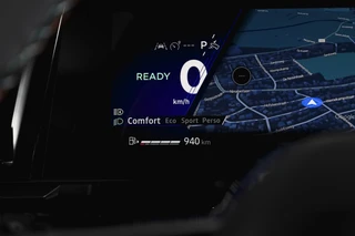 Renault Austral 1.2 E-Tech full hybrid 200 esprit Alpine  | 360 Camera | Elek. Stoelen | Winterpack | Dig. Cockpit | Adapt. Cruise | PDC | NAV+App. Connect | ECC | LM 20" | 9800 / 42