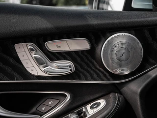 Mercedes-Benz GLC-klasse 250 4MATIC Premium Plus AMG | Panoramadak | Trekhaak | Memory | Camera | Distronic Pro | 20" | Dealeronderhouden / 35