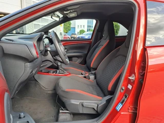 Toyota Aygo X Pulse Automaat APPLE & ANDROID ACHTERUITRIJCAMERA STOELVERWARMING / 4
